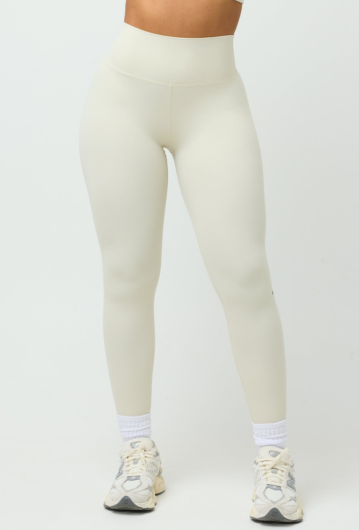 Essential Legging - Vanilla